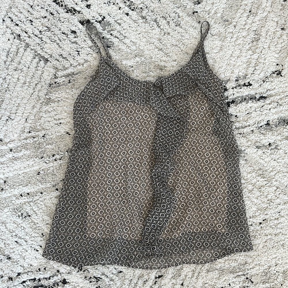 NY & Co Grey & Black Flowy Ruffle Dressy Tank